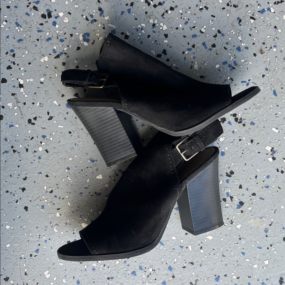 American Eagle Black Peep-Toe Suede Heels